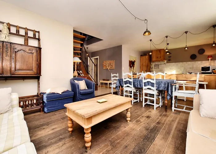 Cozy In - Grand-halleux 펜션